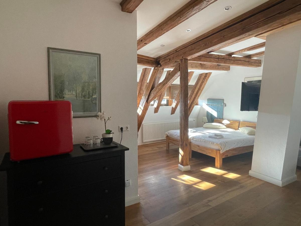 Gaestezimmer An Der Stadtmauer ベジクハイム エクステリア 写真