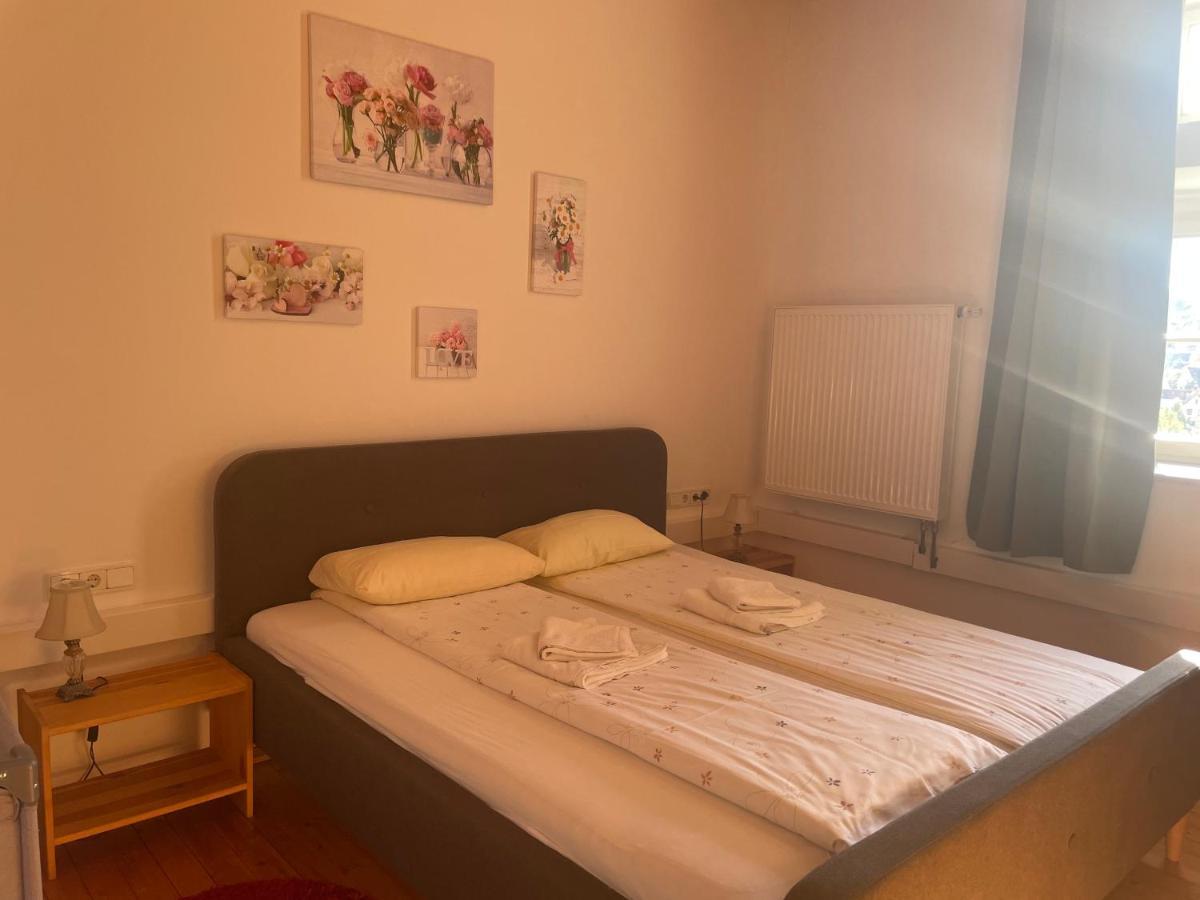 Gaestezimmer An Der Stadtmauer ベジクハイム エクステリア 写真